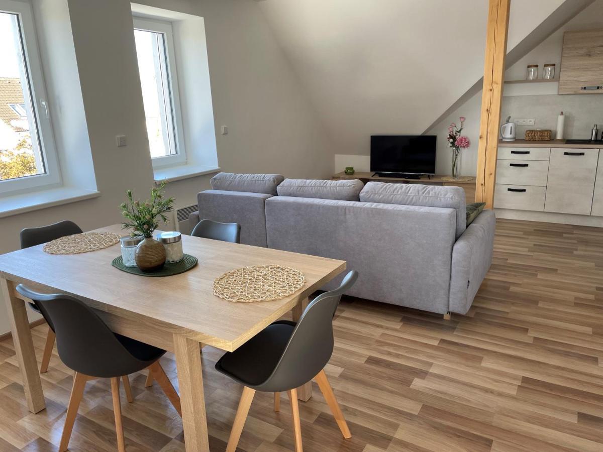 Apartman Studnice Na Vysocine 노베 메스토 나 모라베 외부 사진